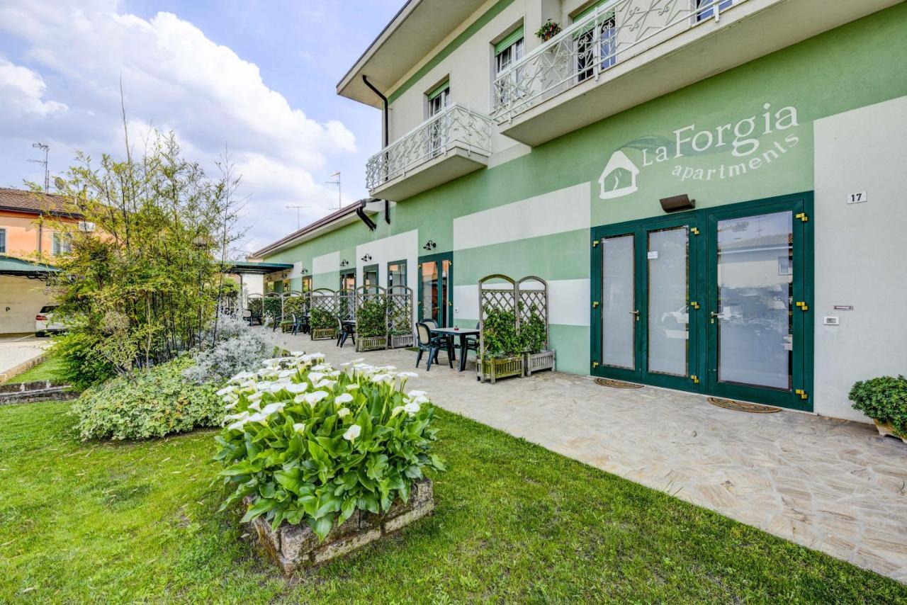 פסקיארה דל גארדה La Forgia Apartments מראה חיצוני תמונה