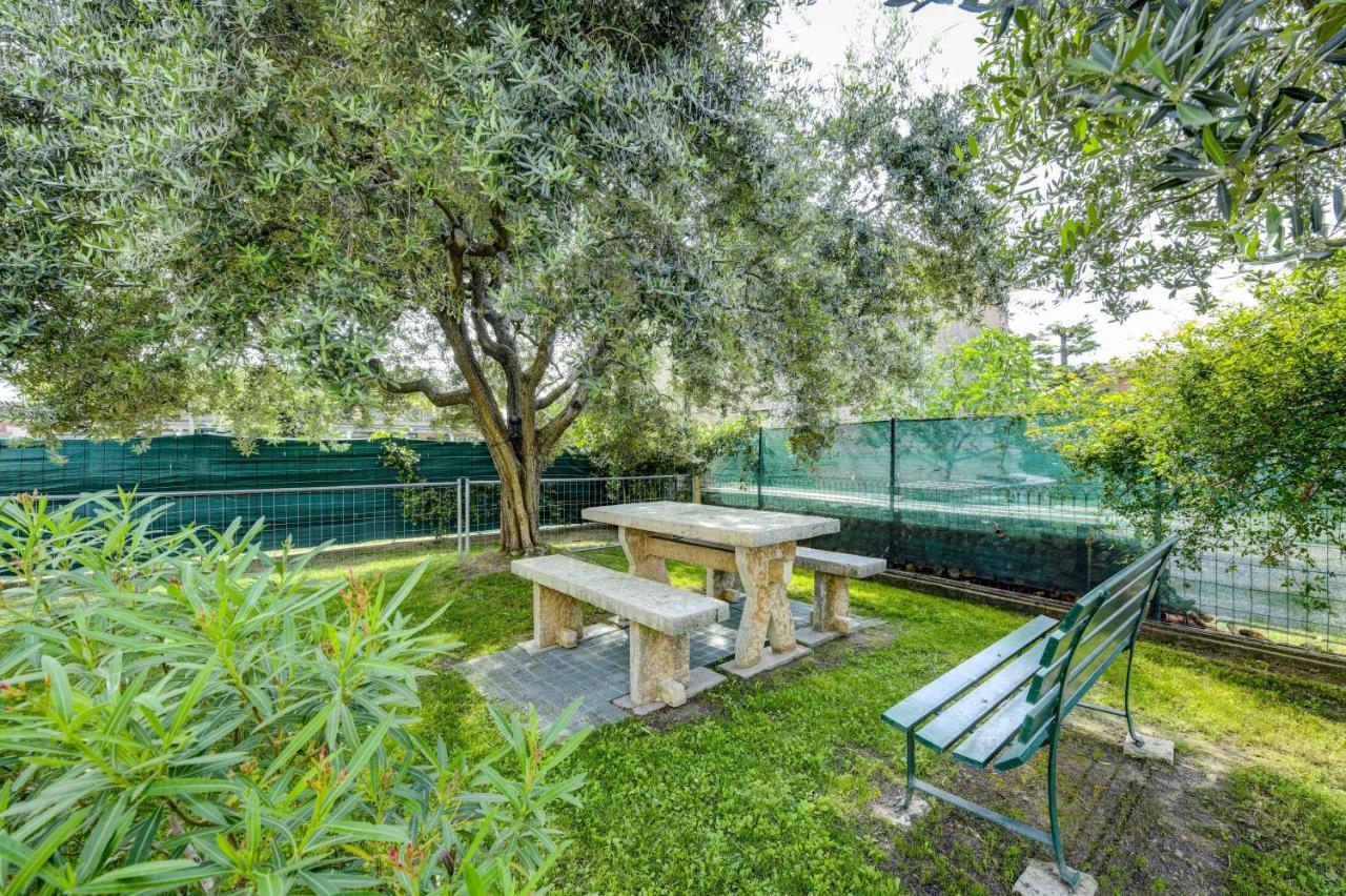 פסקיארה דל גארדה La Forgia Apartments מראה חיצוני תמונה