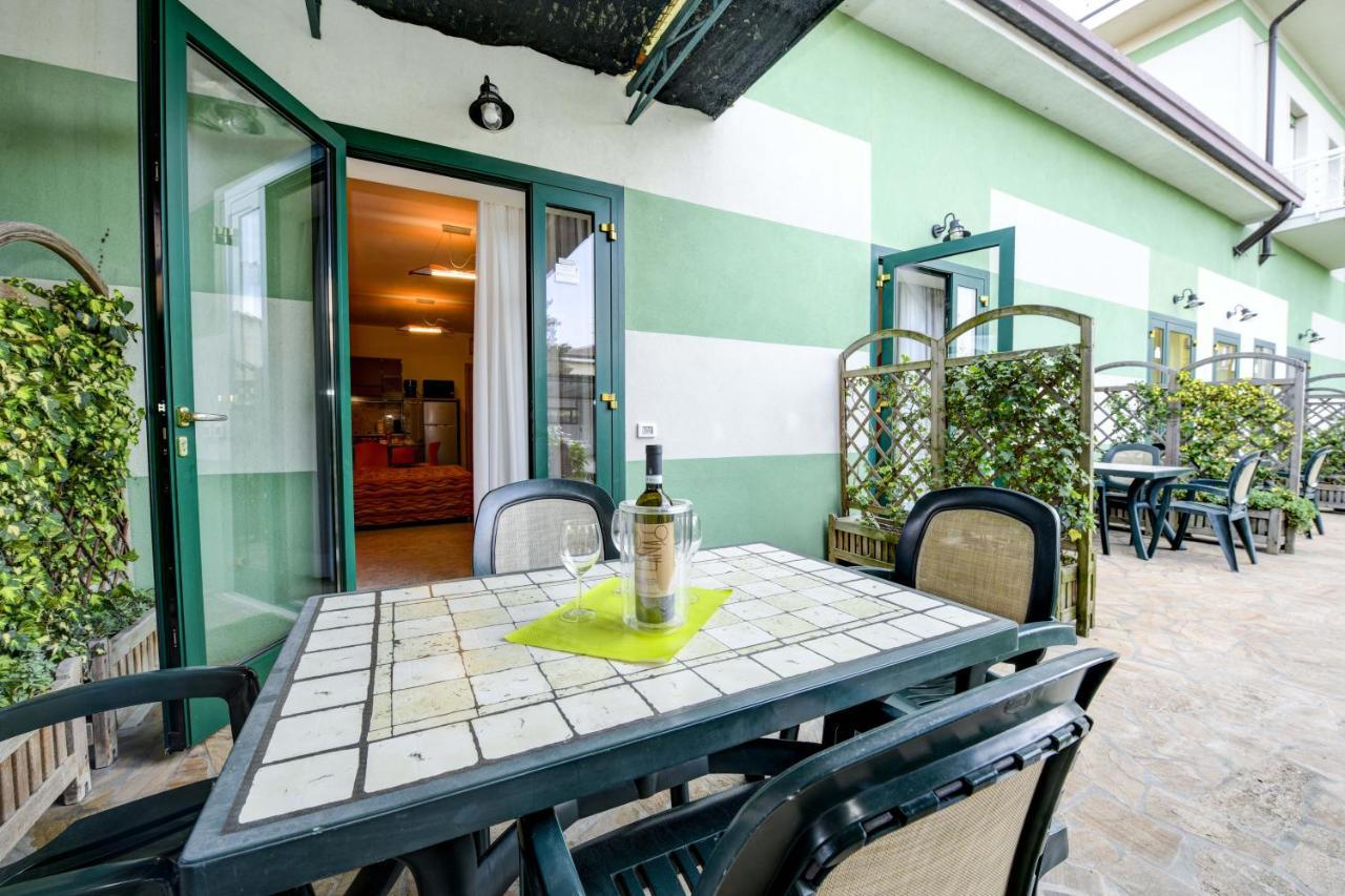 פסקיארה דל גארדה La Forgia Apartments מראה חיצוני תמונה